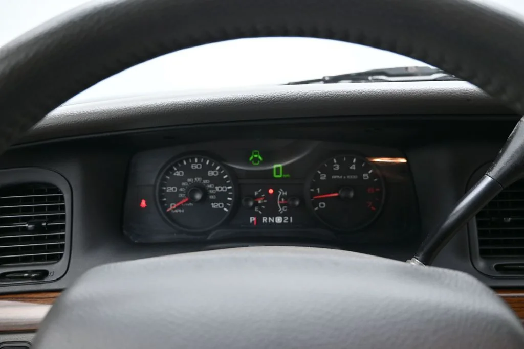 Used 2006 Silver Ford LX image 18