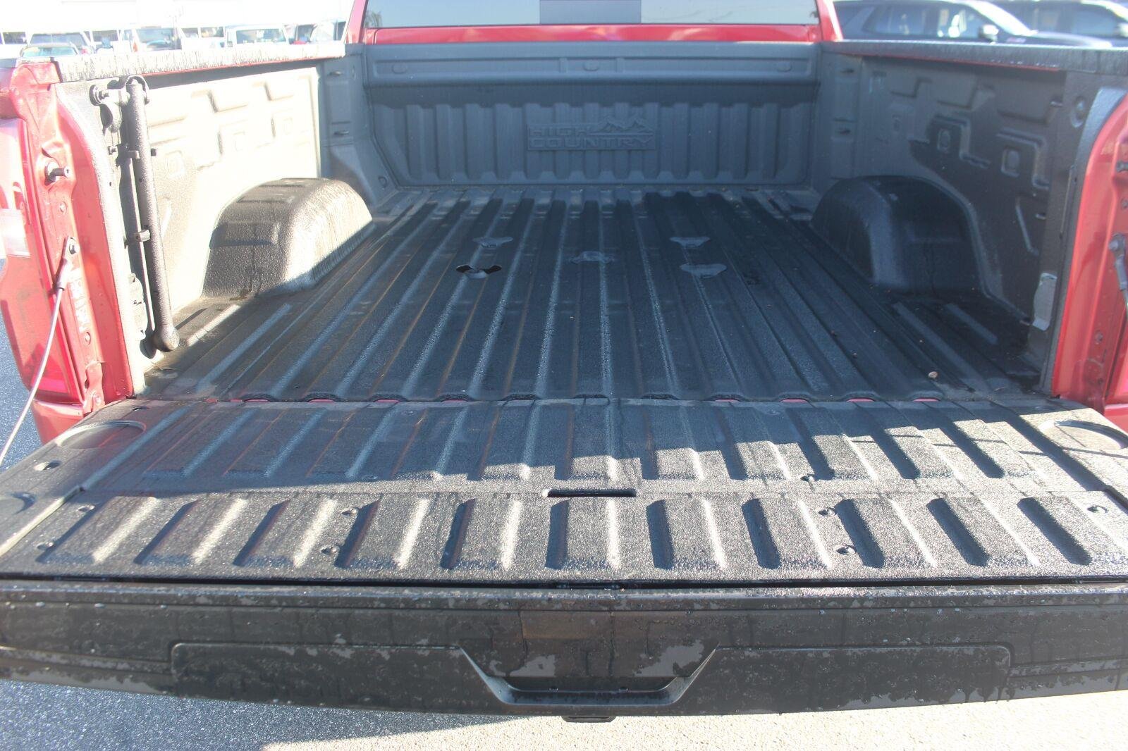Used 2022 CHERRY RED TINTCOAT Chevrolet High Country image 13