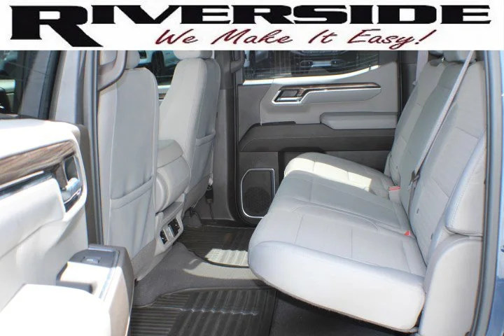 Used 2023 Northsky Blue Metallic Chevrolet LT image 15