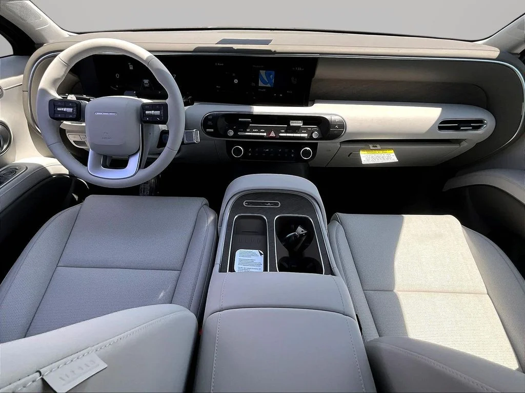 New 2026 Brown Hyundai SEL Premium image 5