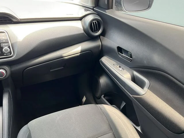 Used 2024 Gray Nissan S image 13
