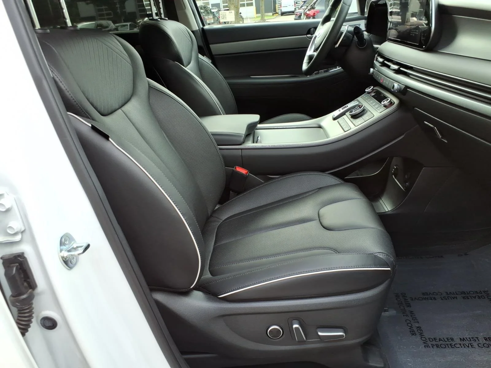Used 2025 Hyper White Hyundai SEL Premium 7P image 24