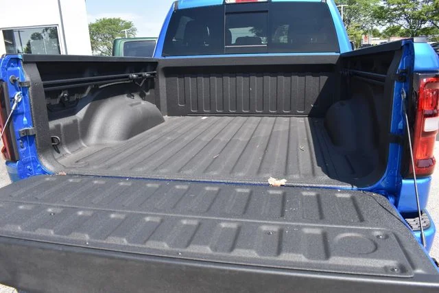 New 2026 Hydro Blue Pearl-Coat Exterior Paint RAM Big Horn/Lone Star image 20