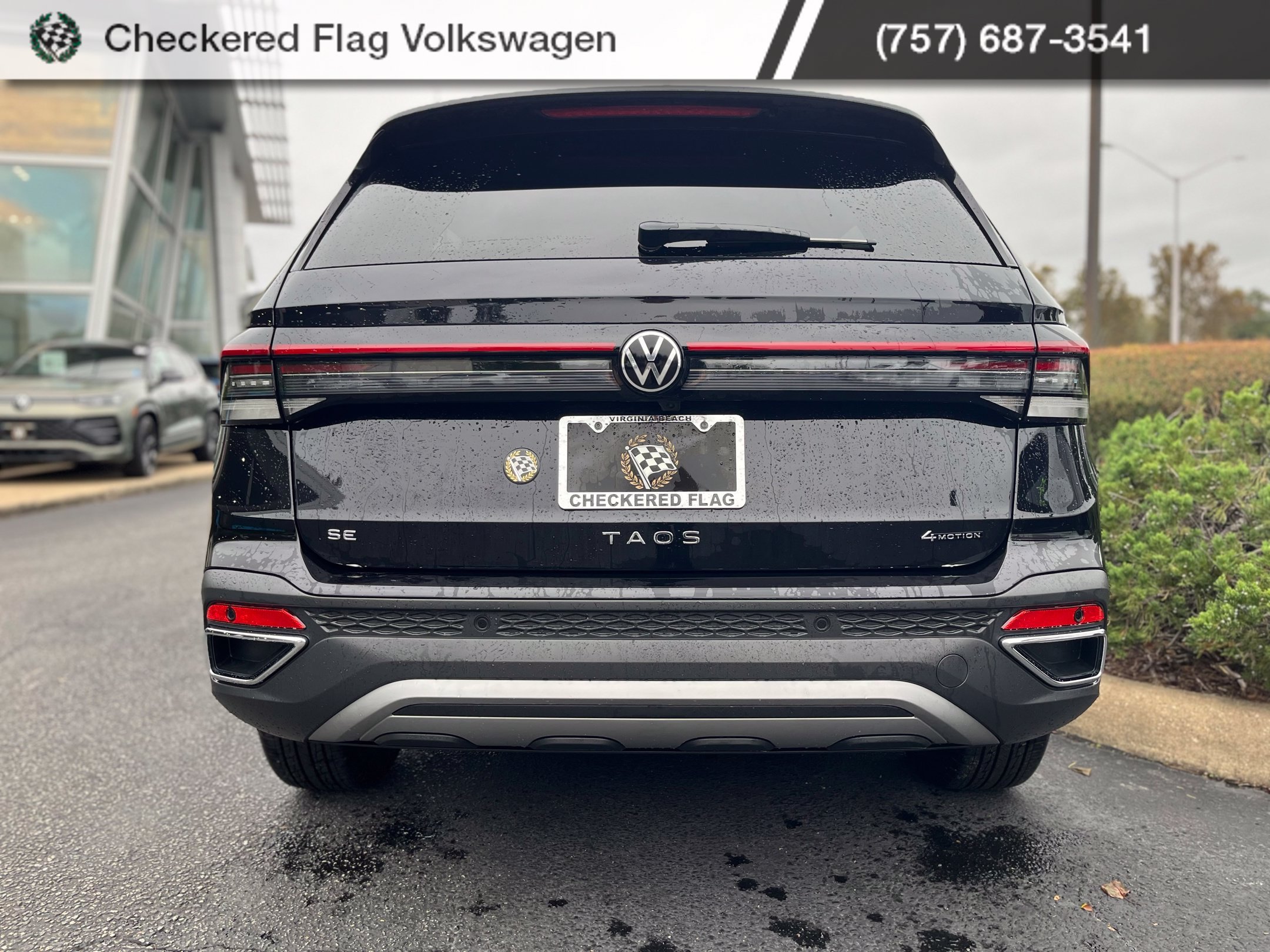 Used 2025 Deep Black Pearl Volkswagen 1.5T SE image 10