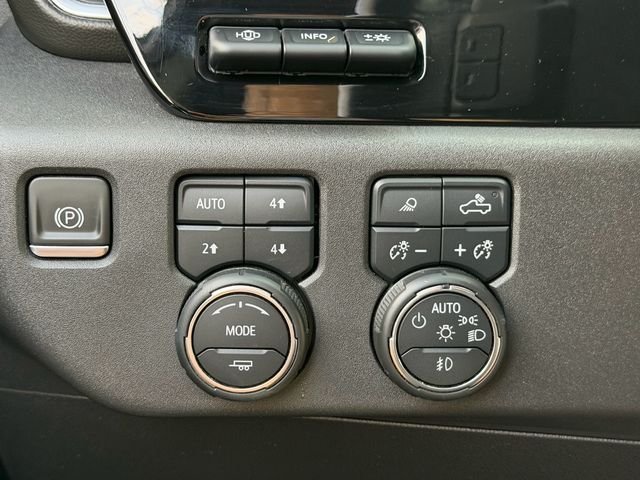 2022 Chevrolet Silverado 1500 LTZ - Photo 21