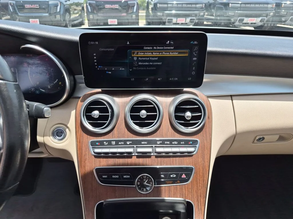 Used 2021  Mercedes-Benz C 300 image 24