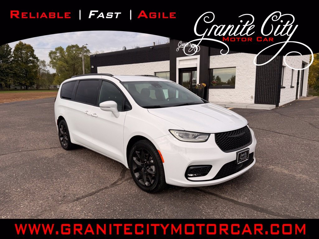 2022 Chrysler Pacifica Touring L