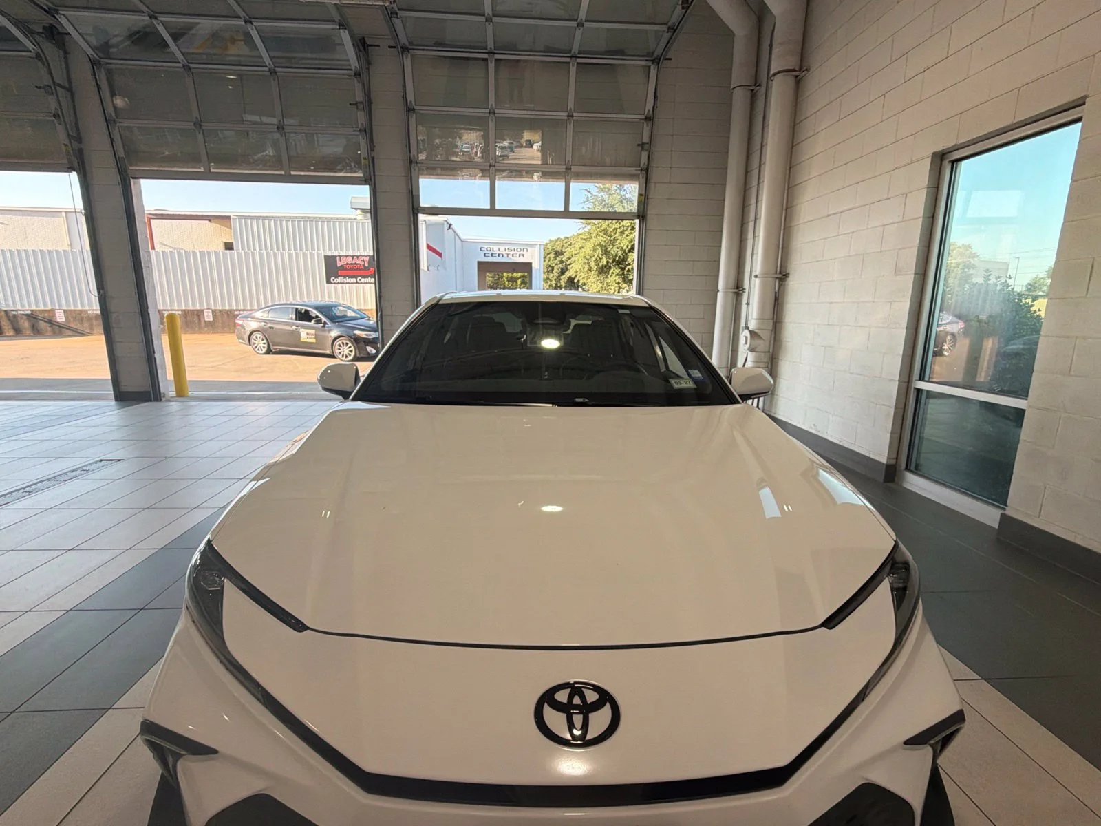 Used 2025 White Toyota SE image 30
