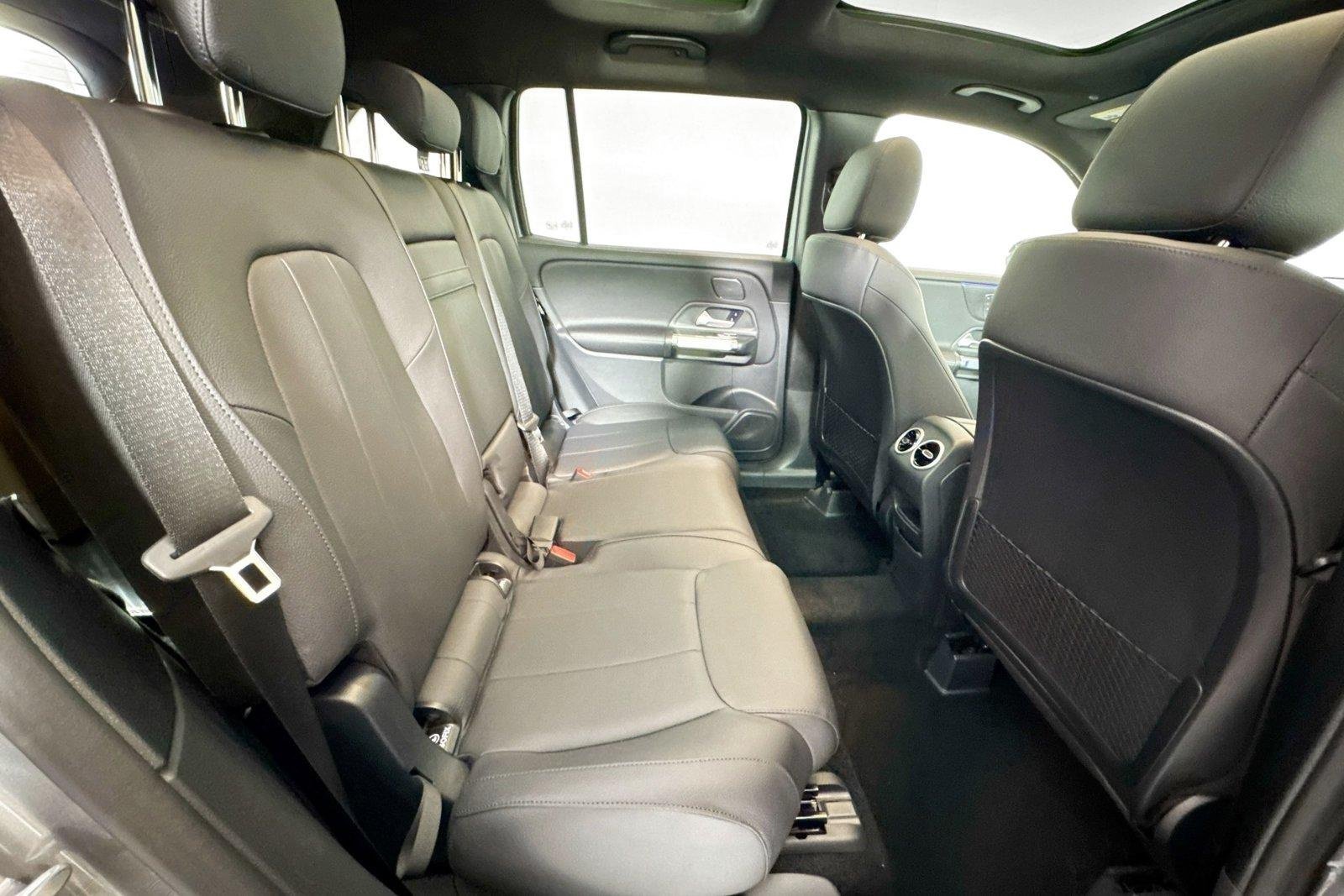 New 2026 Mountain Grey Metallic Mercedes-Benz GLB 250 image 24