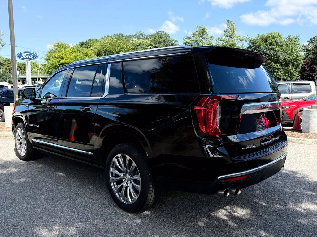 Used 2024 Onyx Black GMC Denali image 6