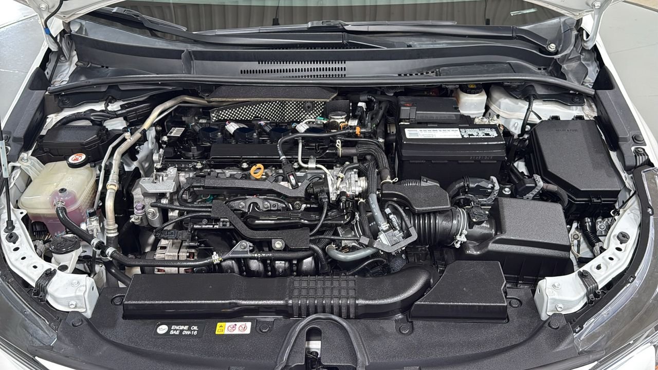 Used 2022 White Toyota SE Nightshade image 25