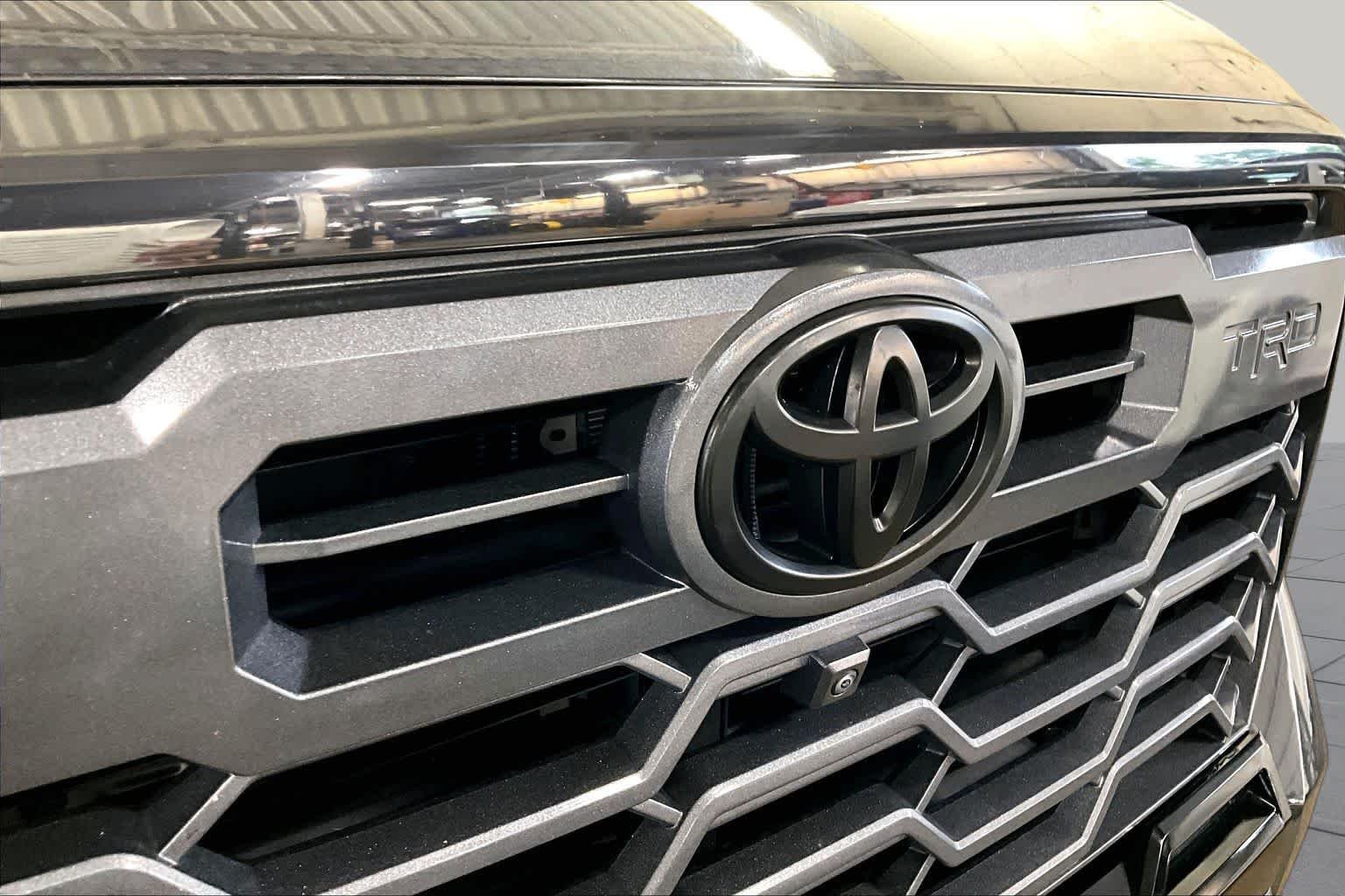 Used 2025 Magnetic Gray Metallic Toyota Platinum Hybrid image 29