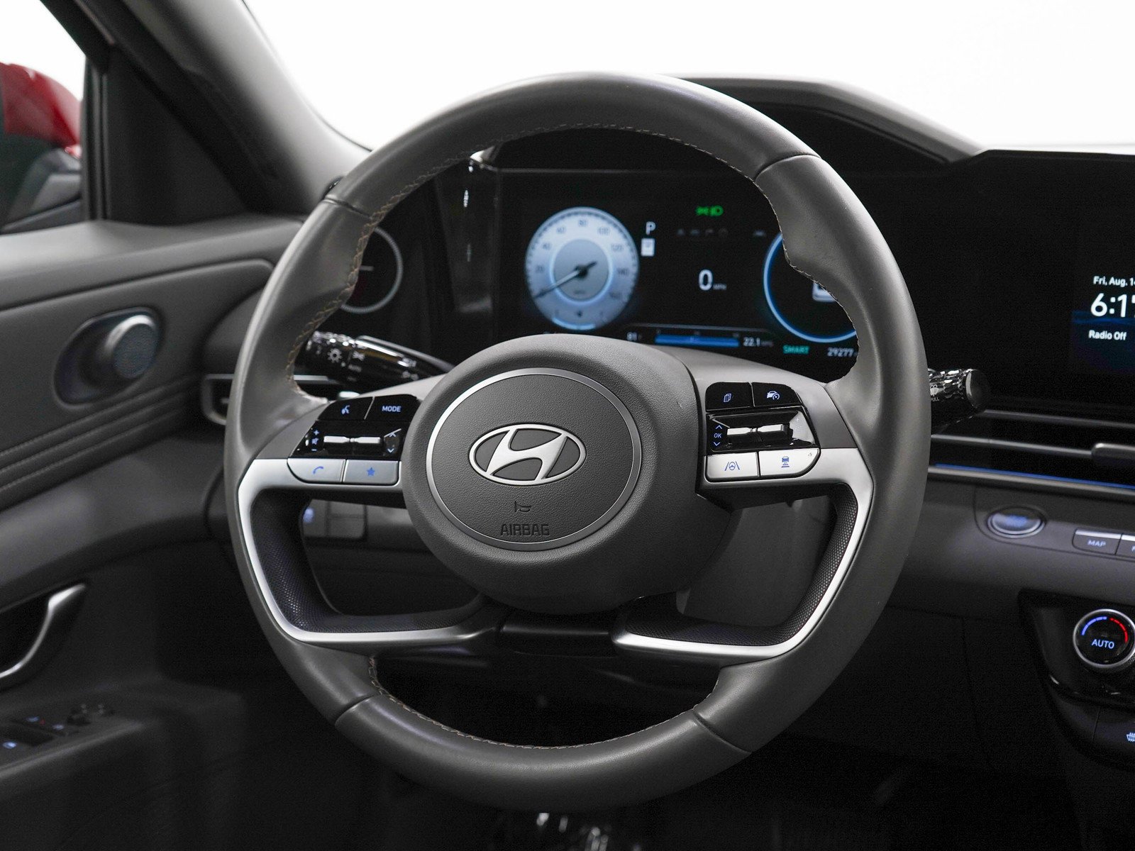 Used 2025 Ultimate Red Hyundai SEL Convenience IVT image 15