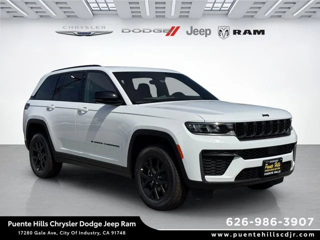 2026 Jeep Grand Cherokee Laredo Altitude