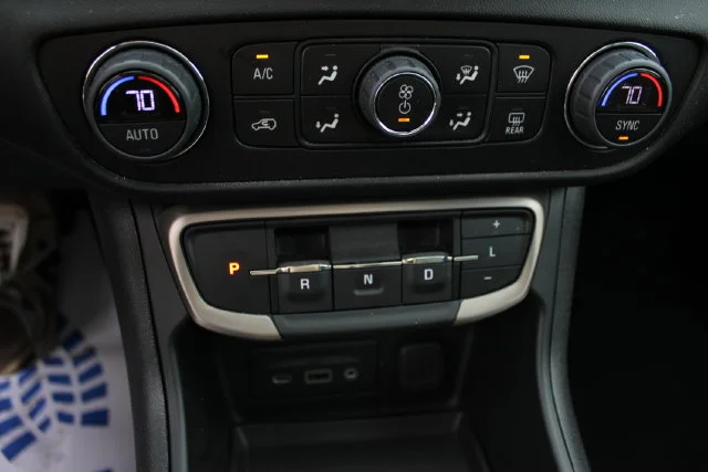 Used 2024 Red GMC Denali image 18