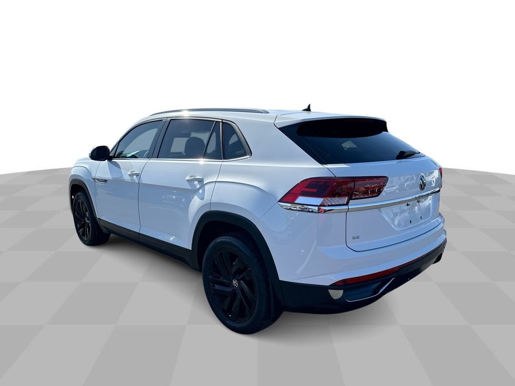Used 2022 White Volkswagen 2.0T SE w/Technology image 21