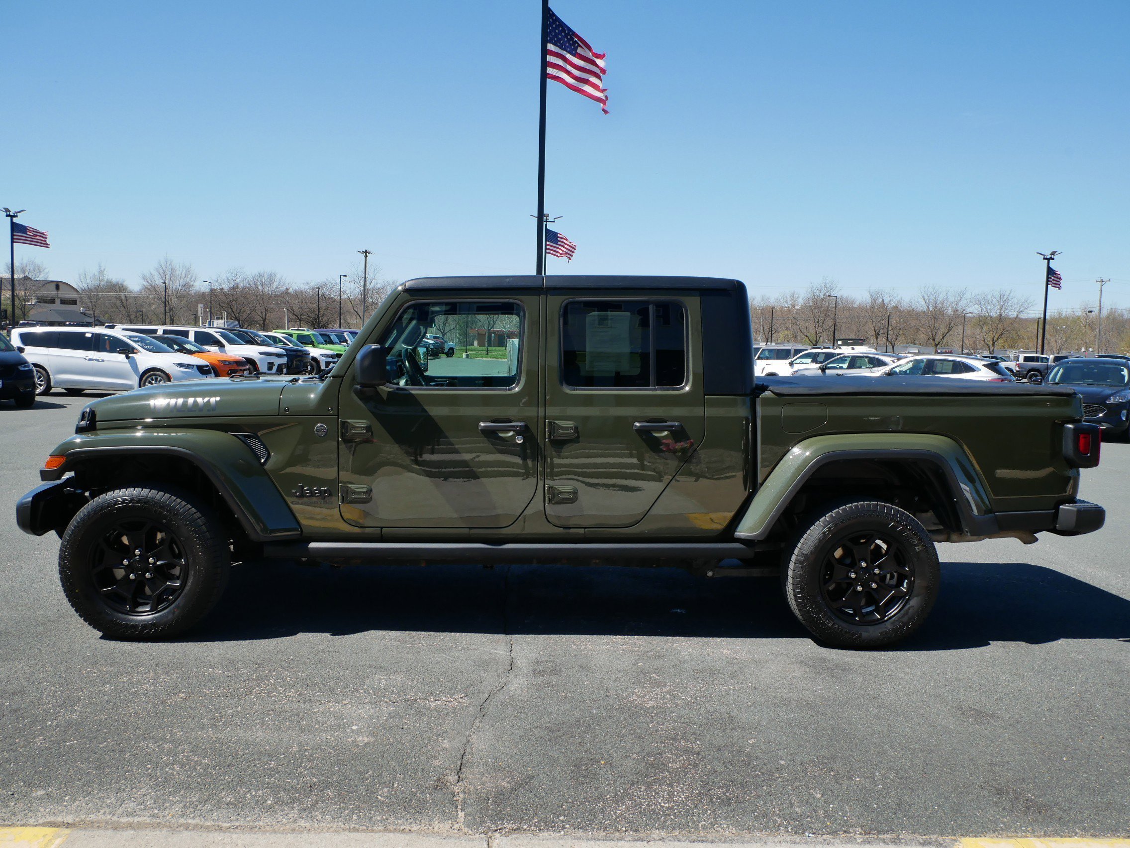 View vehicle photo 5