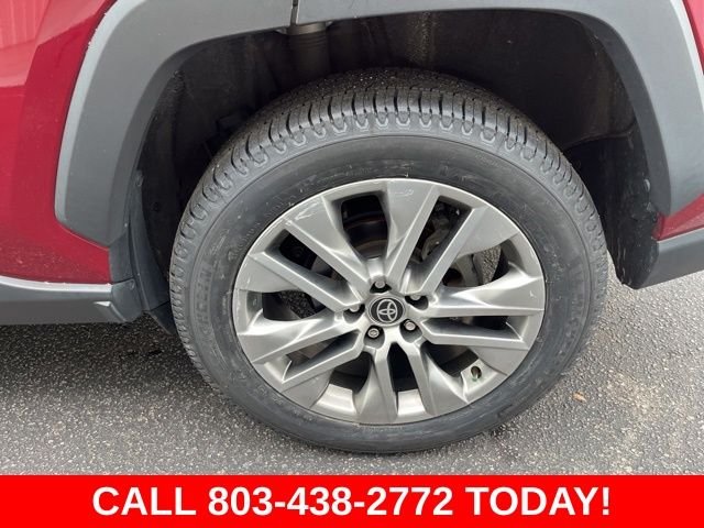 Used 2023 Red Toyota XLE Premium image 33