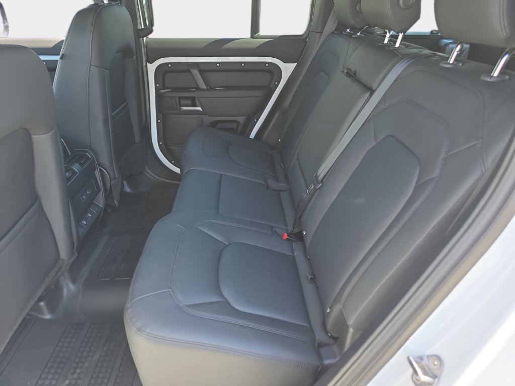 Certified Used 2025 White Land Rover S image 14