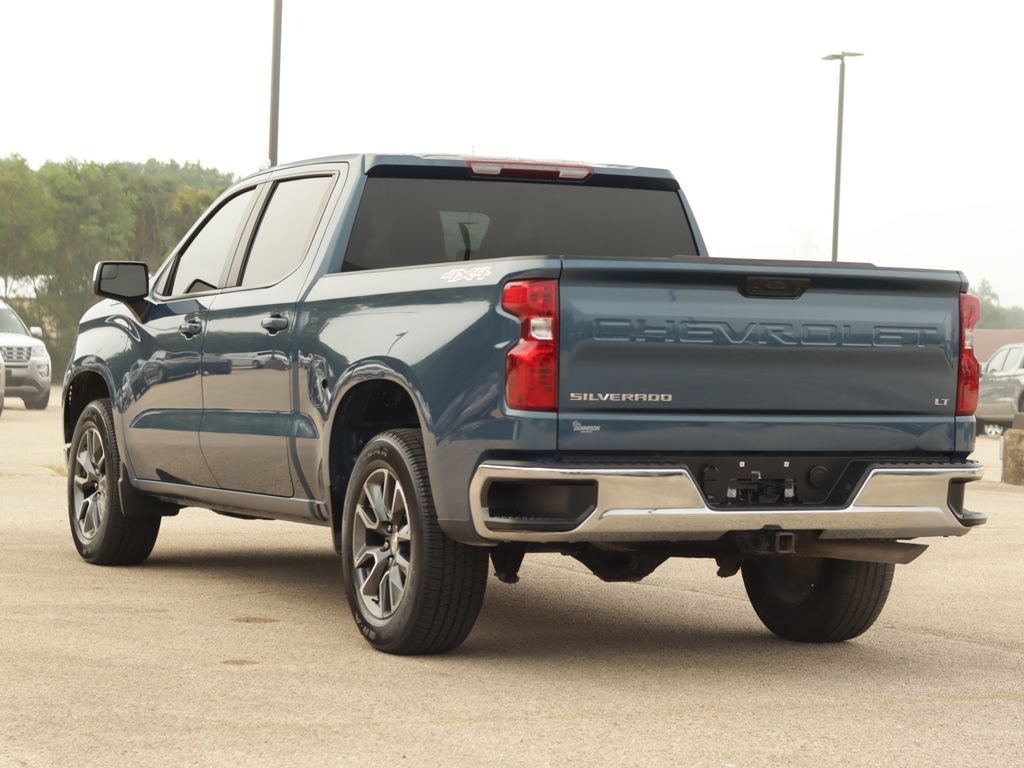 Used 2024 Lakeshore Blue Metallic Chevrolet LT (2FL) image 5