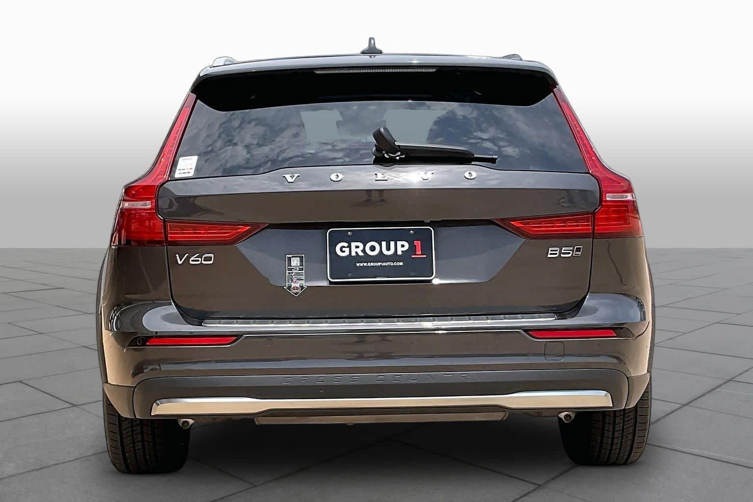 Pre-Owned 2025 Volvo V60 Cross Country Plus