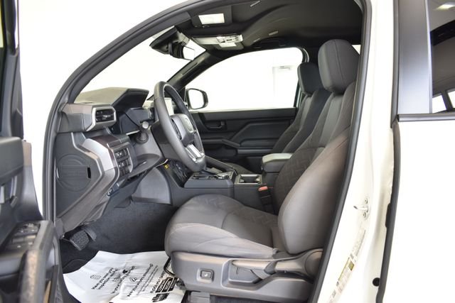 Used 2025 White Toyota SR5 image 17