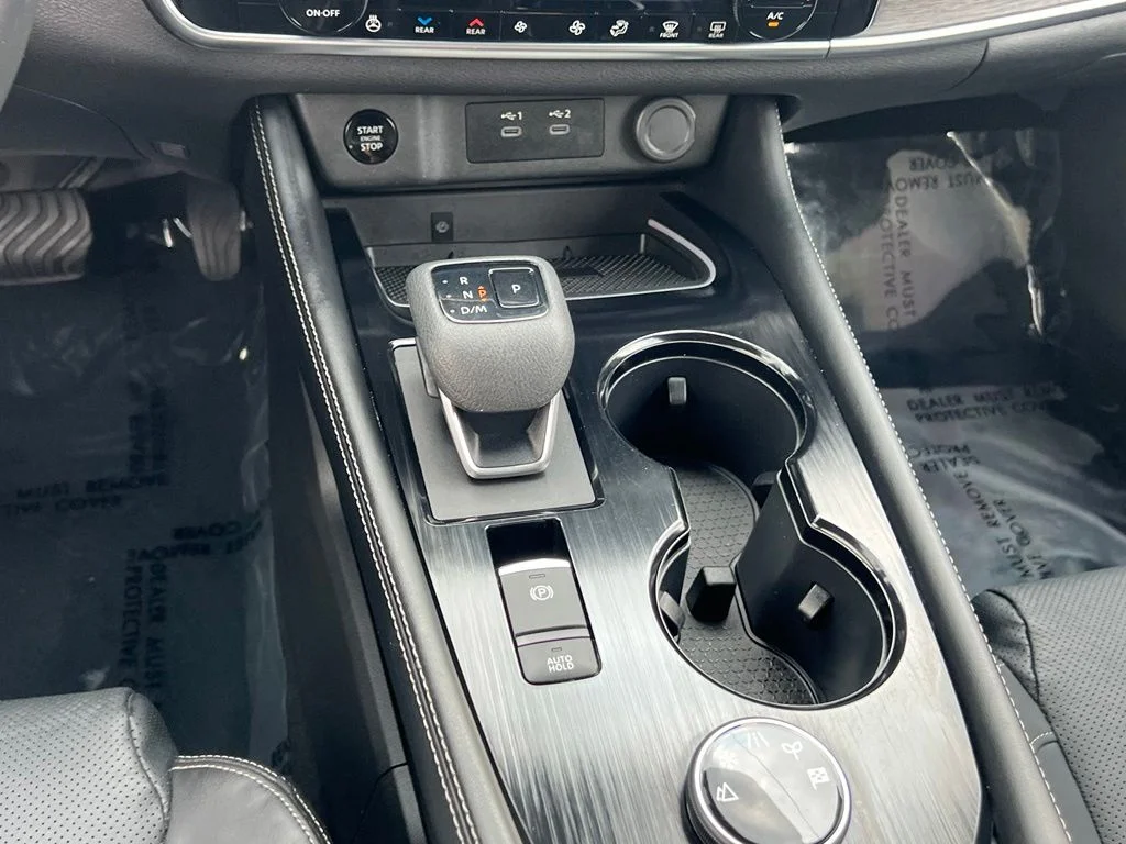 Used 2024 Deep Ocean Blue Nissan Platinum image 20