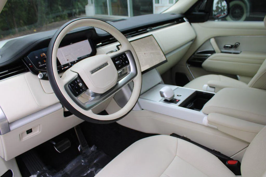 New 2024 Ostuni Pearl White Land Rover SV image 24