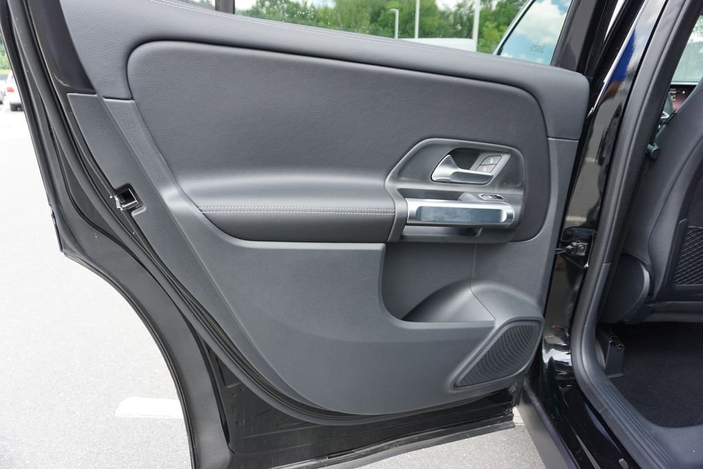 2025 Mercedes-Benz GLB Base - Photo 44
