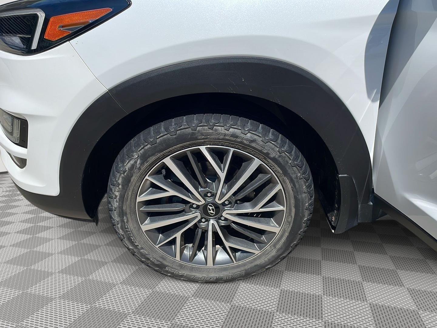 Used 2021 White Cream Hyundai Ultimate image 7