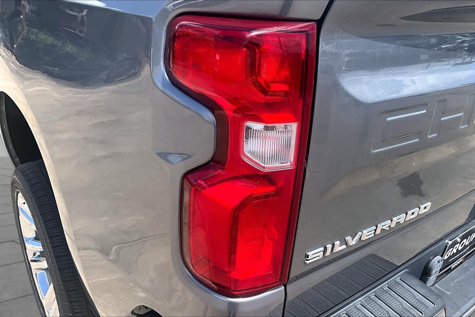 Used 2020 Satin Steel Metallic Chevrolet RST image 29