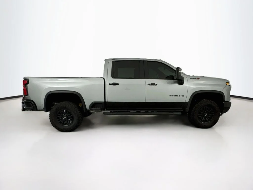 Used 2026 Gray Chevrolet ZR2 image 4