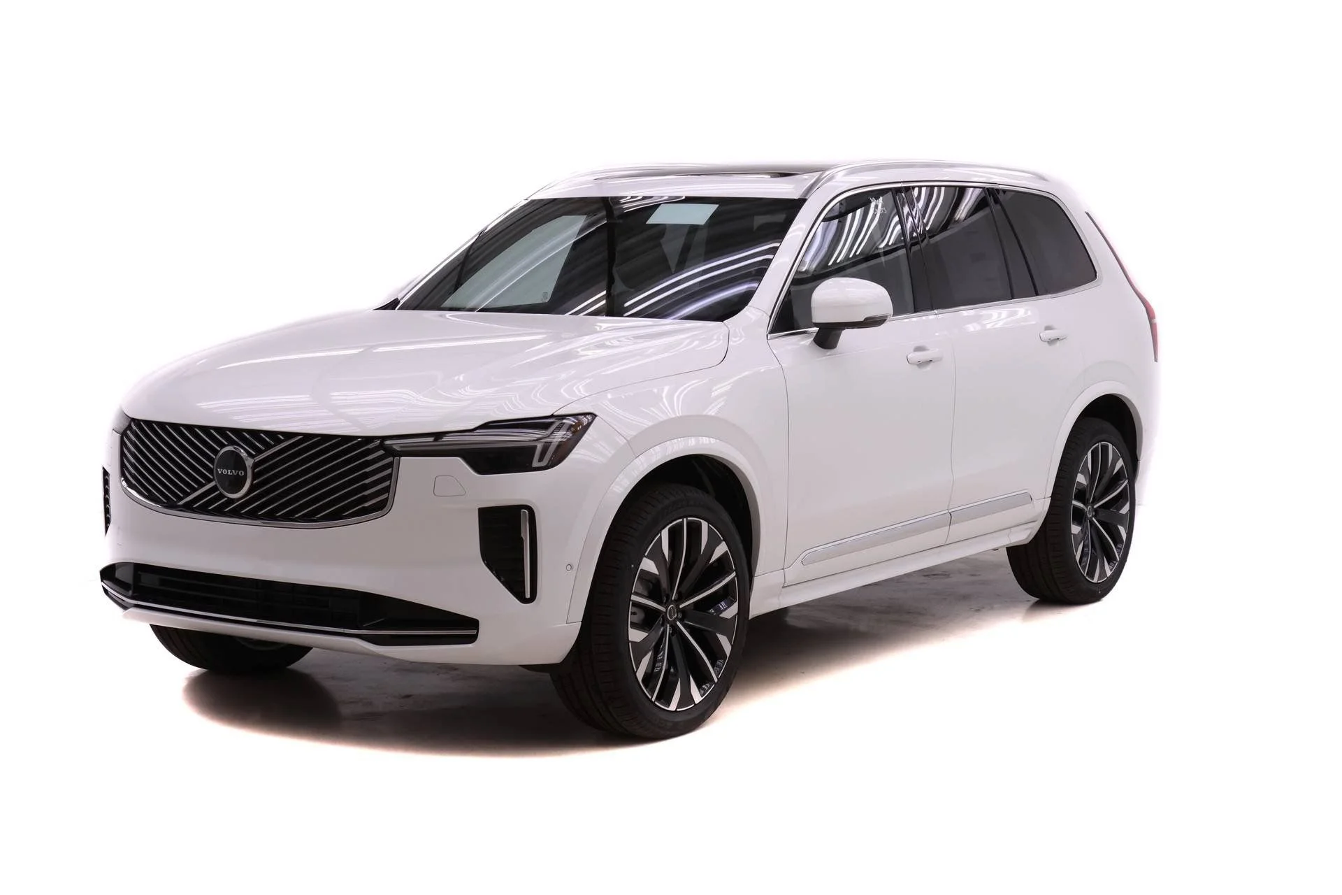 New 2026 Crystal White Volvo Plus image 1