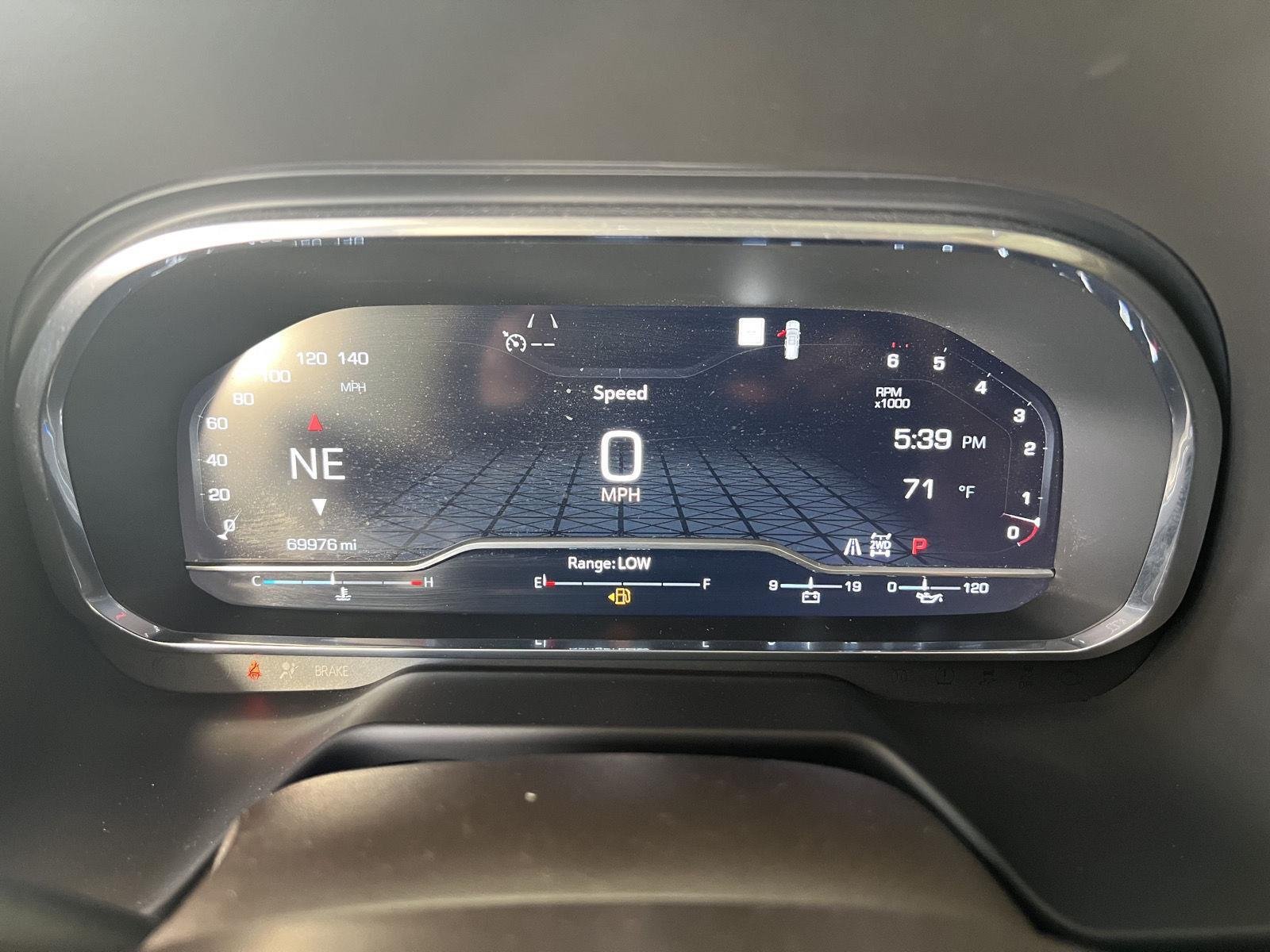 Used 2022 White Frost GMC SLT image 15