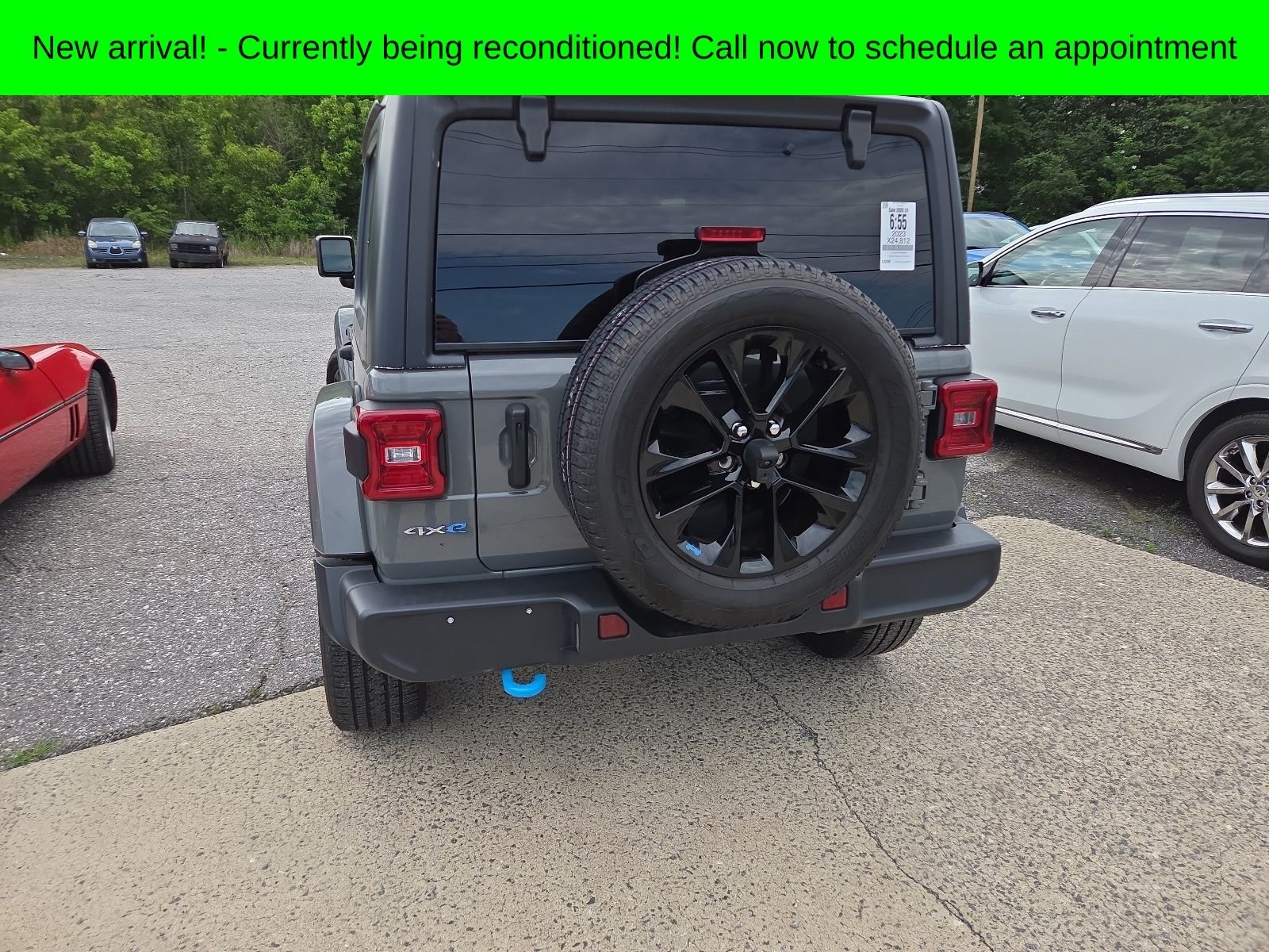 Used 2023 Gray Jeep Sahara 4xe image 7