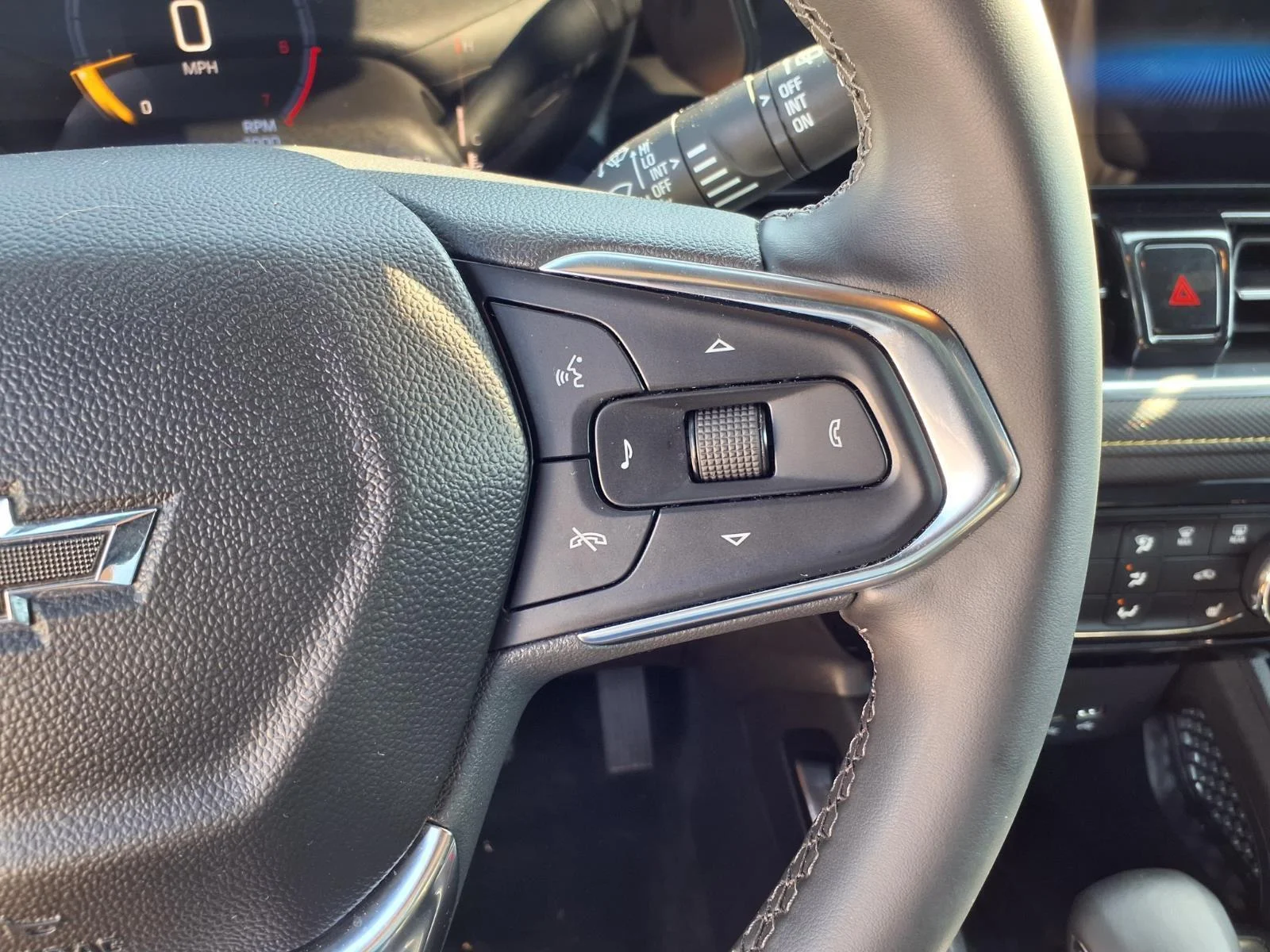 Used 2025 Sterling Gray Metallic Chevrolet ACTIV image 15