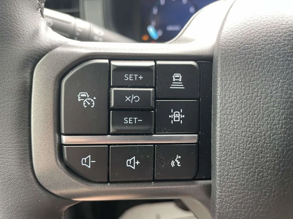 New 2026 Gray Ford Lariat image 24