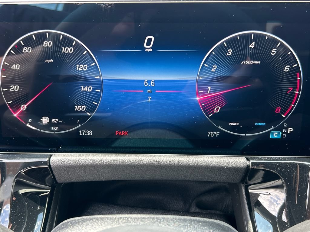 New 2026 Polar White Mercedes-Benz GLA250 image 54