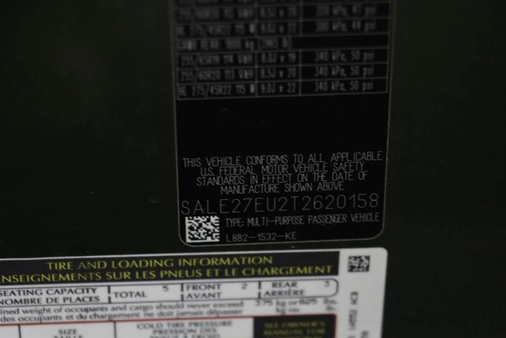 New 2026 Green Land Rover X-Dynamic SE image 25