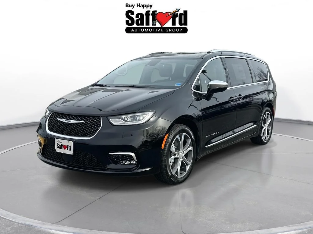 2026 Chrysler Pacifica Pinnacle's photo