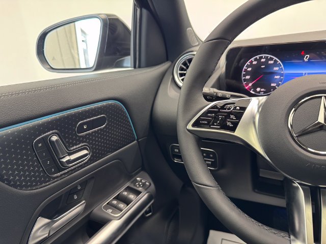 New 2026 Night Black Mercedes-Benz GLA 250 image 64