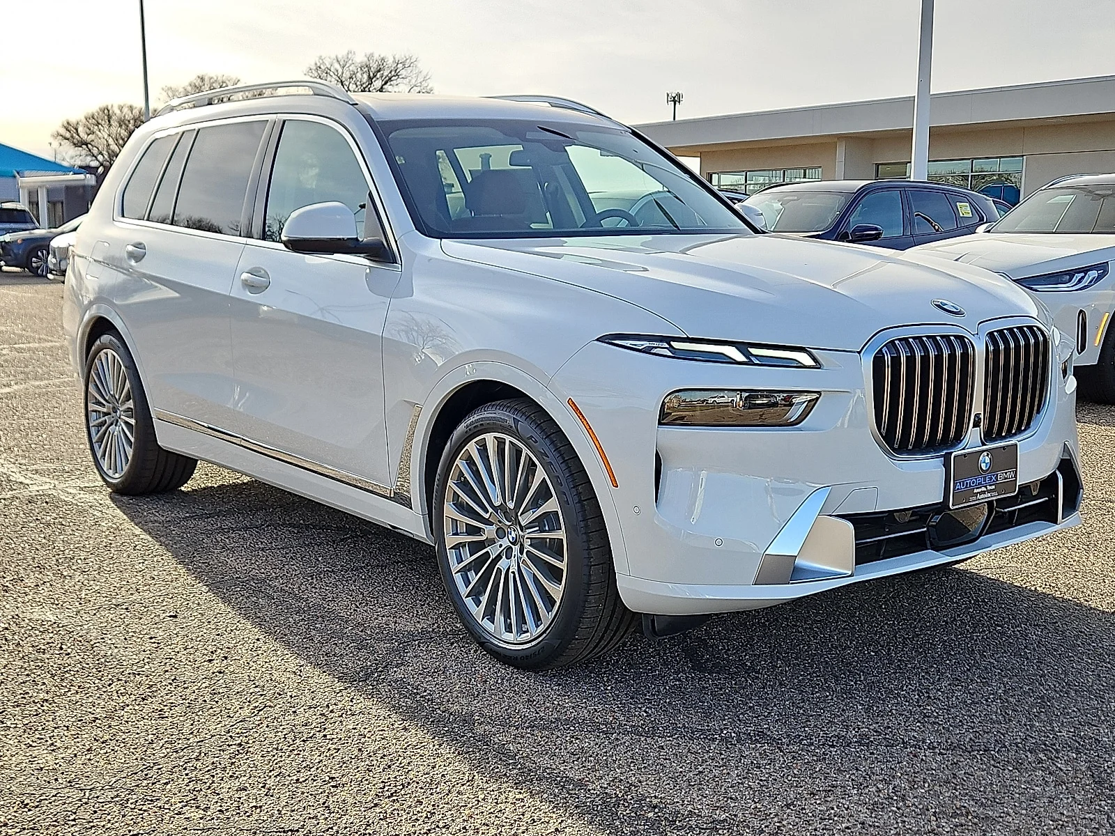 New 2026 Alpine White BMW xDrive40i All-Wheel Drive Sports Activity Vehicle image 4