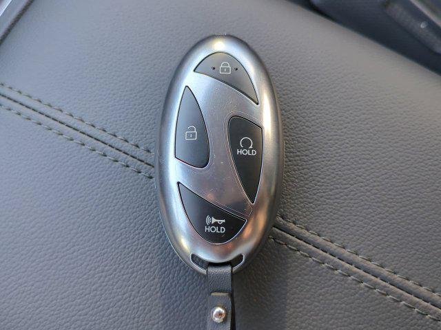 New 2026 White Hyundai SE FWD image 26