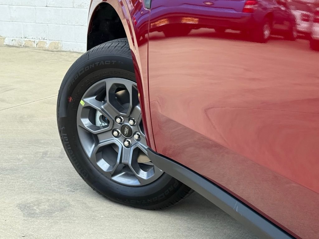 New 2025 Ruby Red Metallic Tinted Clearcoat Ford XLT image 15