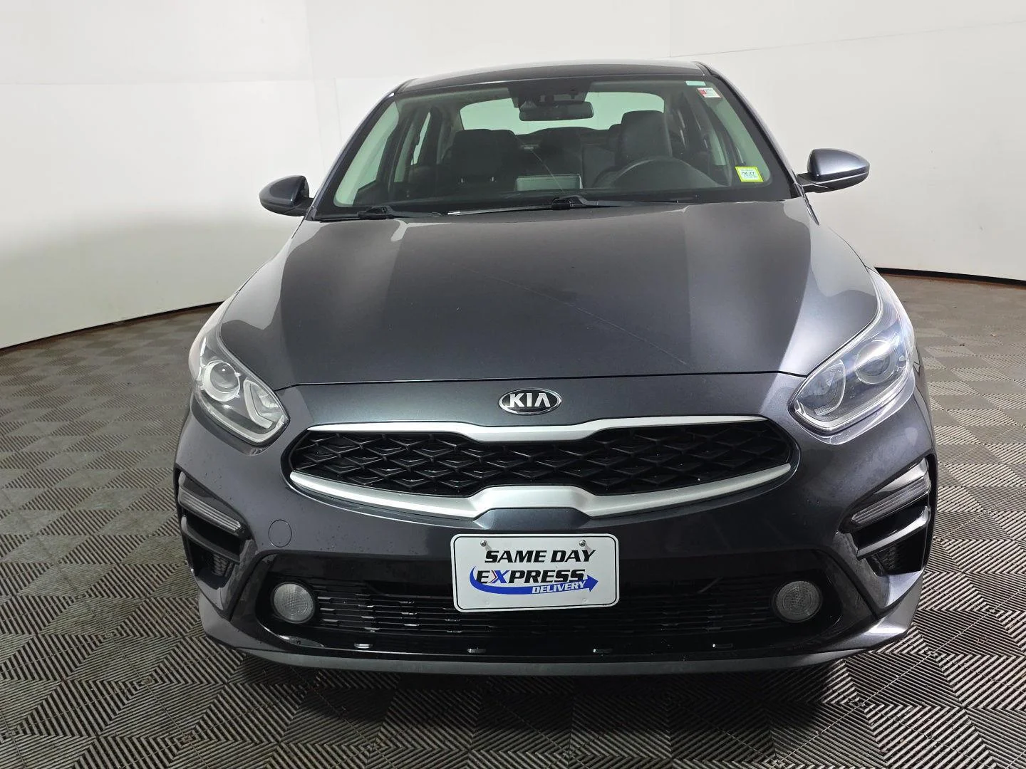 Used 2020 Gravity Gray Kia LXS image 7