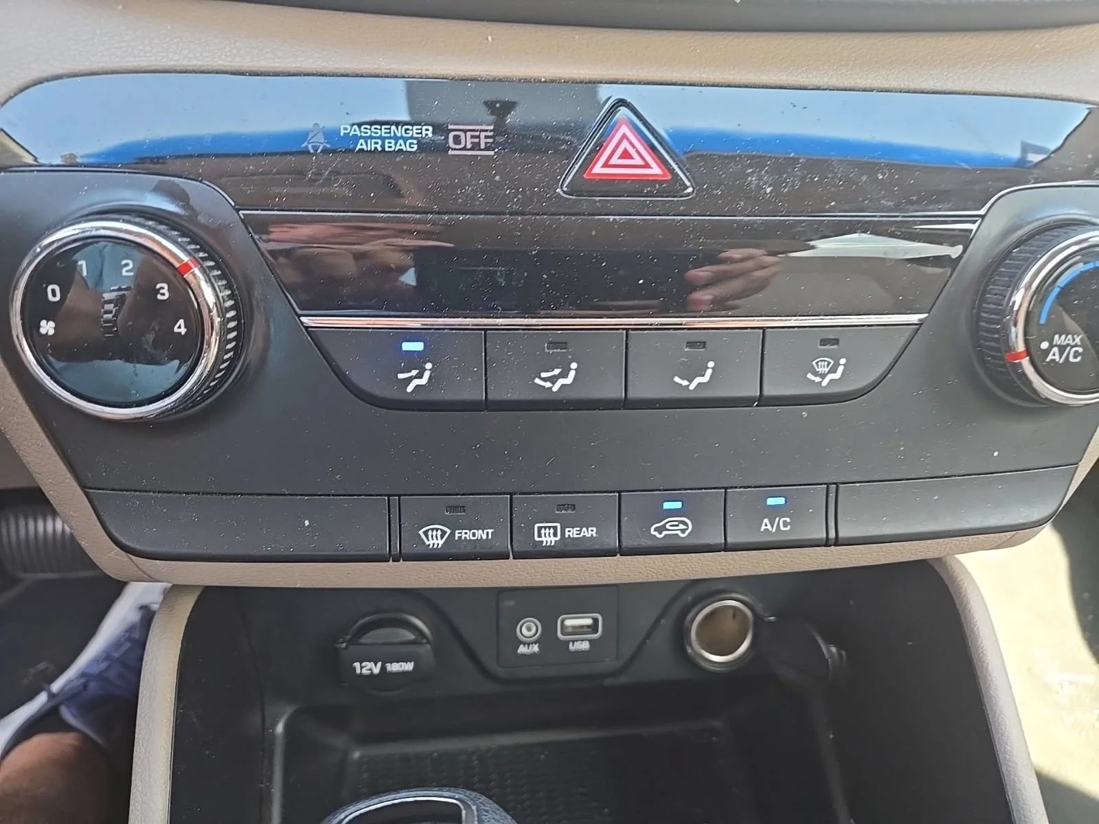 Used 2017 Dark Red Metallic Hyundai SE image 14