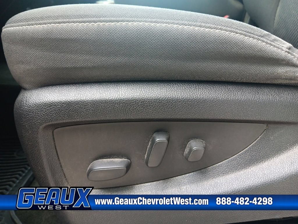 Used 2015 LIGHT STEEL GRAY METALLIC GMC SLE image 25