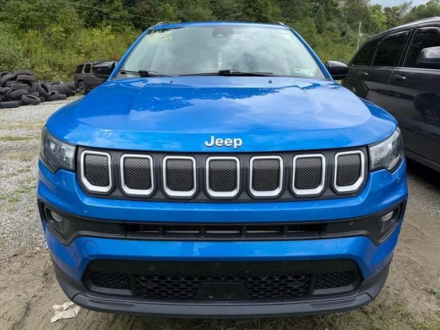 Used 2022 Blue Jeep Latitude image 5