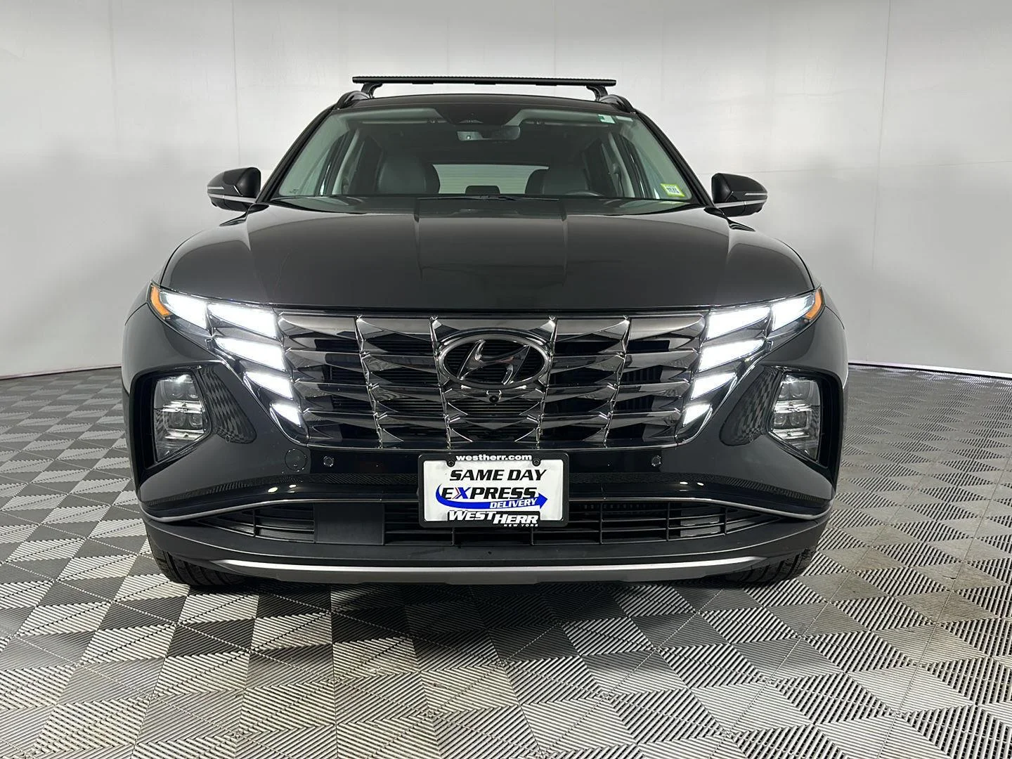 Used 2024 Black Pearl Hyundai Limited image 2