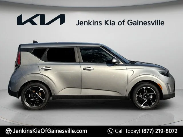 Used 2025 Gray Kia EX image 9